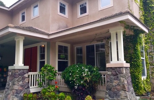 Fire Mountain Casa | Oceanside pasa por alto. 4 Hab / 3 Ba Hilltop. A pie o en bicicleta al lado C 'Bad O O'!