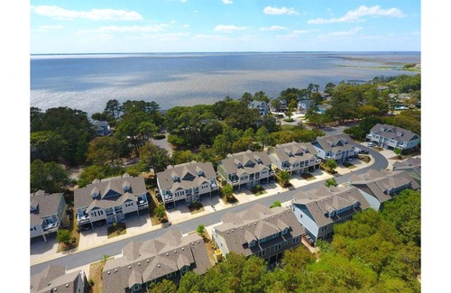 Corolla Light Casa | Oceanside, Patio, Hot Tub, Rec Room, BV8A, Break Away