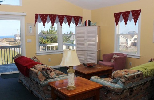 Kitty Hawk Casa | Oceanside, Private Pool, Close to Beach Access and Shopping! KH1, Marabel-by-the-Sea