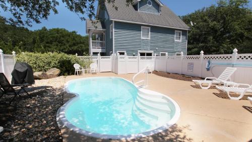 Tuckahoe Casa | Oceanside, Private Pool, Walking distance to town of Duck, Foosball, T3, Bella Vita