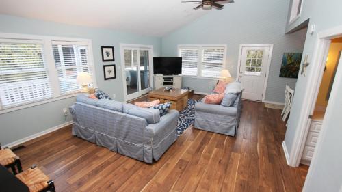 Tuckahoe Casa | Oceanside, Private Pool, Walking distance to town of Duck, Foosball, T3, Bella Vita