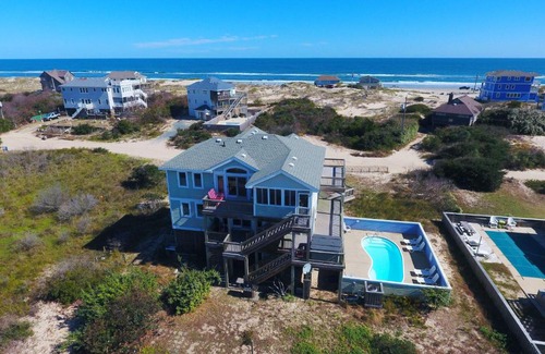 Corolla Casa | Oceanside, Private Pool, Wild Horses, Hot Tub, 4x1614, Let's Just Sea