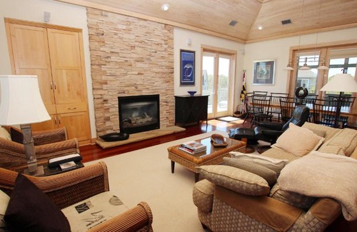 Duck Casa | Oceanside, Screened Porch, 100 ft to Beach Access, SA180, Siren Song