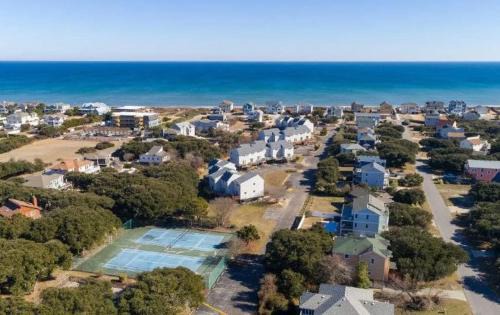 Duck Casa | Oceanside Townhome in Duck with Community Amenities