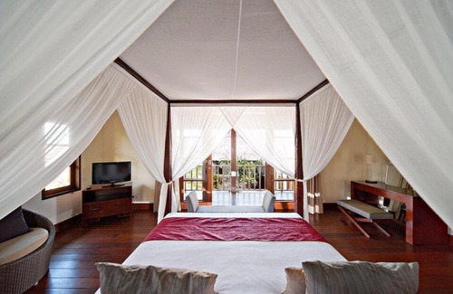 Ungasan Hotel | Oceanside with Private Beach 5 Star Luxury Villa