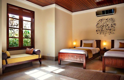 Ungasan Hotel | Oceanside with Private Beach 5 Star Luxury Villa