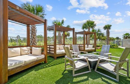Panama City Beach Apartamento | Oceanview 3BR Near Pier Park, Pool and Hot Tub