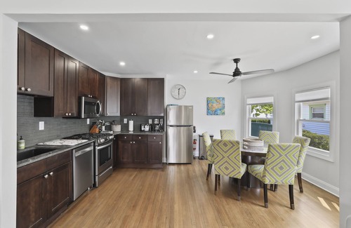 Wall Casa | Oceanview, 4 houses from beach! 6 beach passes, chairs and umbrellas included!