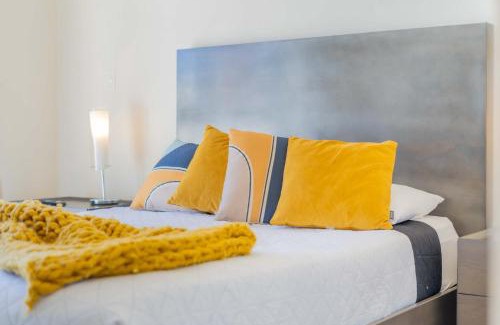 La Ventana Casa | Oceanview condo w Resort amenities Steps to Beach