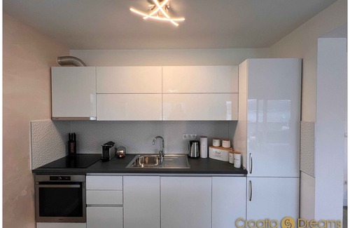 Okrug Gornji Apartamento | Oceanview Deluxe Penthouse Apartment With 89m2 Living Space & 90m2 Roof Terrace