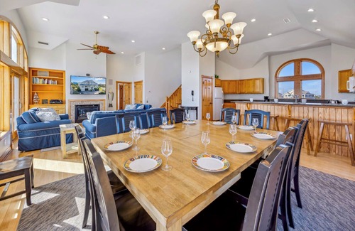 Ocean Isle Estates Casa | Destino de relajación! Vista al mar en Avon-Pool, Jacuzzi, Sala de juegos, Se admiten perros