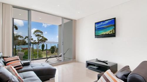 Ettalong Beach Casa | Oceanview Haven - Ettalong Beach