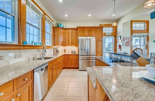 Ocean Isle Estates Casa | Servicios de lujo Vista al mar Avon-Pool, jacuzzi, sala de juegos, ropa de cama, paseo marítimo de playa