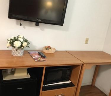 Huntington Beach Hotel | OceanView Motel