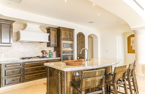 Buzzards Condominio | Oceanview Penthouse with infinity pool and jacuzzi