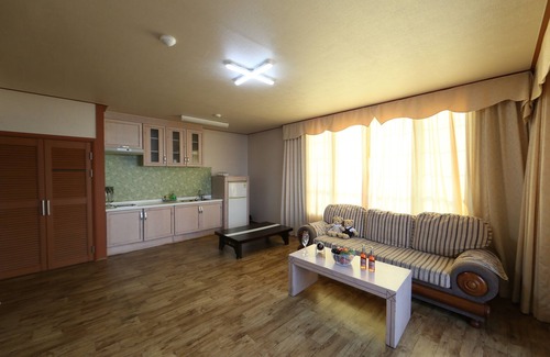 Kunip Hotel | Oceanview Resortel