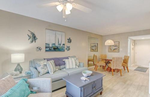 Fernandina Beach Casa | Oceanview Sand Dollar Villas Condo - Balcony - Pool