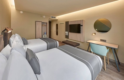 El Sauzal Hotel | Oceanview Stay in Ensenada – 4 Units Steps to Dining, Marina & Boardwalk