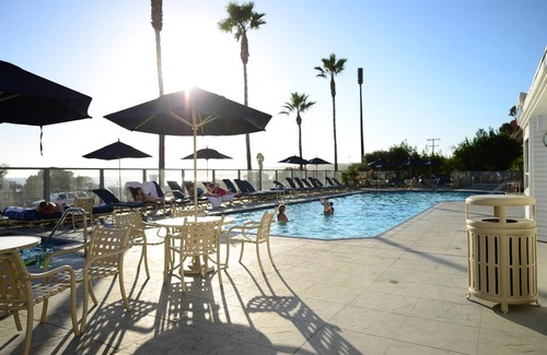 Capistrano Beach Apartamento | Estudio Deluxe con vista al mar con WiFi disponible, patio, parrilla para barbacoa y piscina del complejo