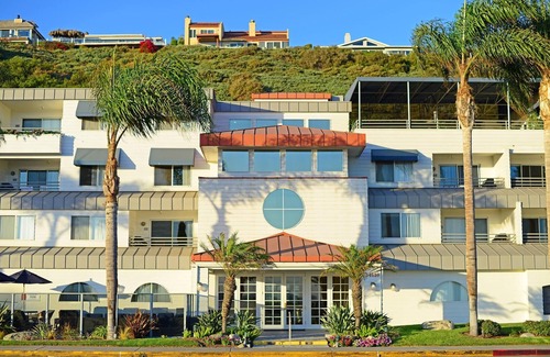 Capistrano Beach Apartamento | Estudio Deluxe con vista al mar con WiFi disponible, patio, parrilla para barbacoa y piscina del complejo