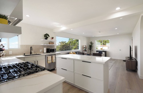 Pacifica Apartamento | Oceanview Sunset View 3BR Luxe Home Yard
