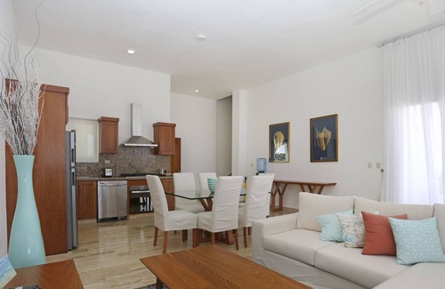 Playa Chiquita Apartamento | Oceanview two-bedroom apartment