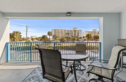 New Smyrna Beach Casa | Oceanwalk 2-202
