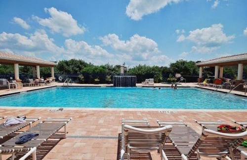 New Smyrna Beach Casa | Oceanwalk 2-202