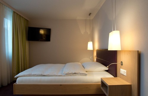 Lenzburg Hotel | Ochsen Lodge by Ochsen Lenzburg