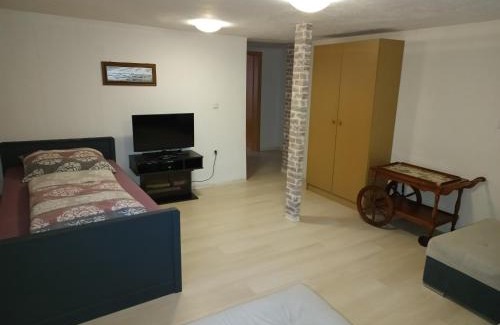 Hofgeismar Apartamento | OCTOPUS-2 Monteurwohnung in Zentrum! 2-zkb im 2og