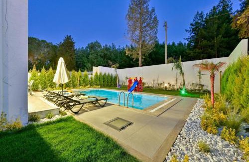 Seydikemer Villa | Odella 2 - Luxury Villa for 6 in Zorlar, Seydikemer