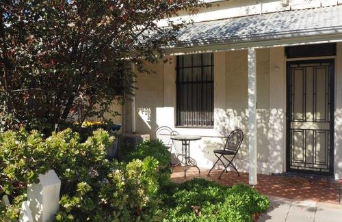 Parkside Casa | Odeon Cottage - Part of Harrietts
