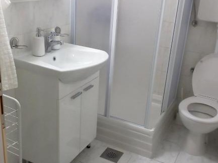 Cacak Apartamento | Odiseja