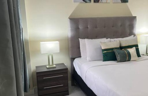 Saint Andrew Apartamento | Odyssey Exquisite @ Charlemont