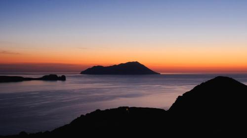 Milos Apartamento | Odyssey Rock Milos Sunset Suites