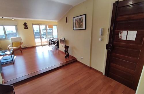Paco De Arcos Apartamento | Oeiras, 2 bedroom apartment w balcony and barbecue next to Parque dos Poetas