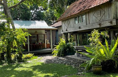 Amlapura Cama Y Desayuno | Oemah Gebagan 78 Akasha Room B&B