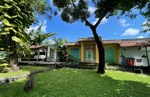 Amlapura Cama Y Desayuno | Oemah Gebagan 78 Akasha Room B&B