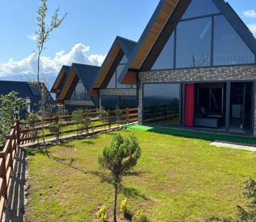 Of Chalet De Esquí | Of Çamlık Bungalov - Lüks Dubleks Villalar