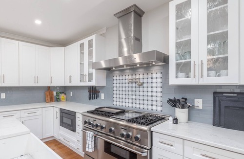 Roswell Casa | ❤️ of Roswell, walking distance to restaurants, pub, ☕️ shops and trails!