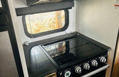 Leadville Casa | Off grid 2-bedroom camper in Leadville,CO