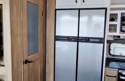 Leadville Casa | Off grid 2-bedroom camper in Leadville,CO