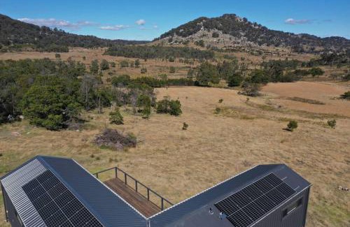 Tenterfield Casa | Off-Grid Farm Stay with Scenic Views