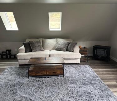 Rogue River Otro | Off Grid Luxury - Unit A