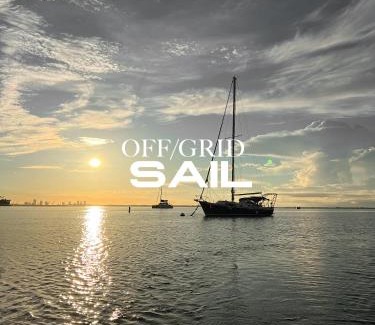 Coconut Grove Alquiler De Eote | OFF GRID Sail
