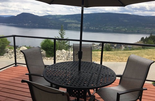 Central Okanagan Cabaña | ¡Reserva ahora para vacaciones de verano! ¡Evita las decepciones y actúa ahora!