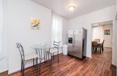 Manchester Apartamento | Off-Street Parking - Washer & Dryer - GroupStay