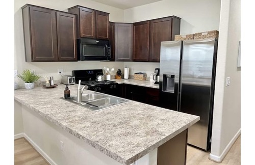Longmont Casa | OFF-THE-DIAGONAL 2-Bedroom Townhome