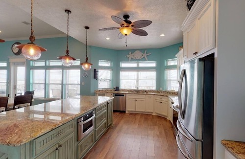 Galveston Casa | Off The Hook: 4 BR, 3 BA House in Port Bolivar, Sleeps 12