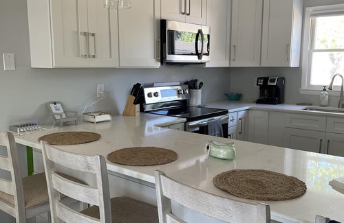 Tranquil Harbour Casa | Off The Hook-renovated dog friendly listing!